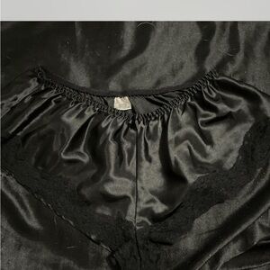 Elegant Black Lace Trim Sleep Shorts